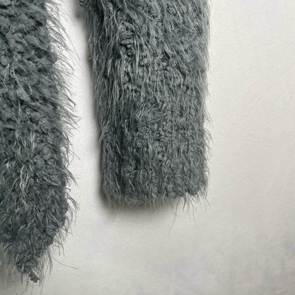 POL Women’s Fluffy Eyelash Knit Cowl Neck Sweater Gray Textured Pullover Sz S - Picture 3 of 11